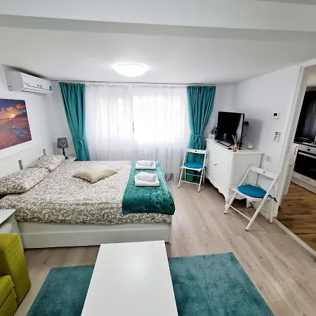 Modern Studio Park Carol Unirii - Lam1 Bucharest